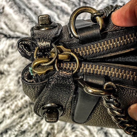 GUC - COACH MINI TURNLOCK BOROUGH BAG W/WOVEN CHAIN IN METALLIC LEATHER (33619) - Picture 10 of 13